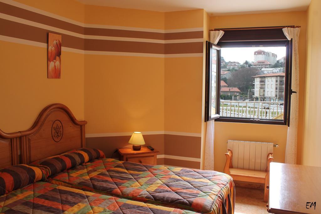 Pension Vega De Pas Comillas Dış mekan fotoğraf